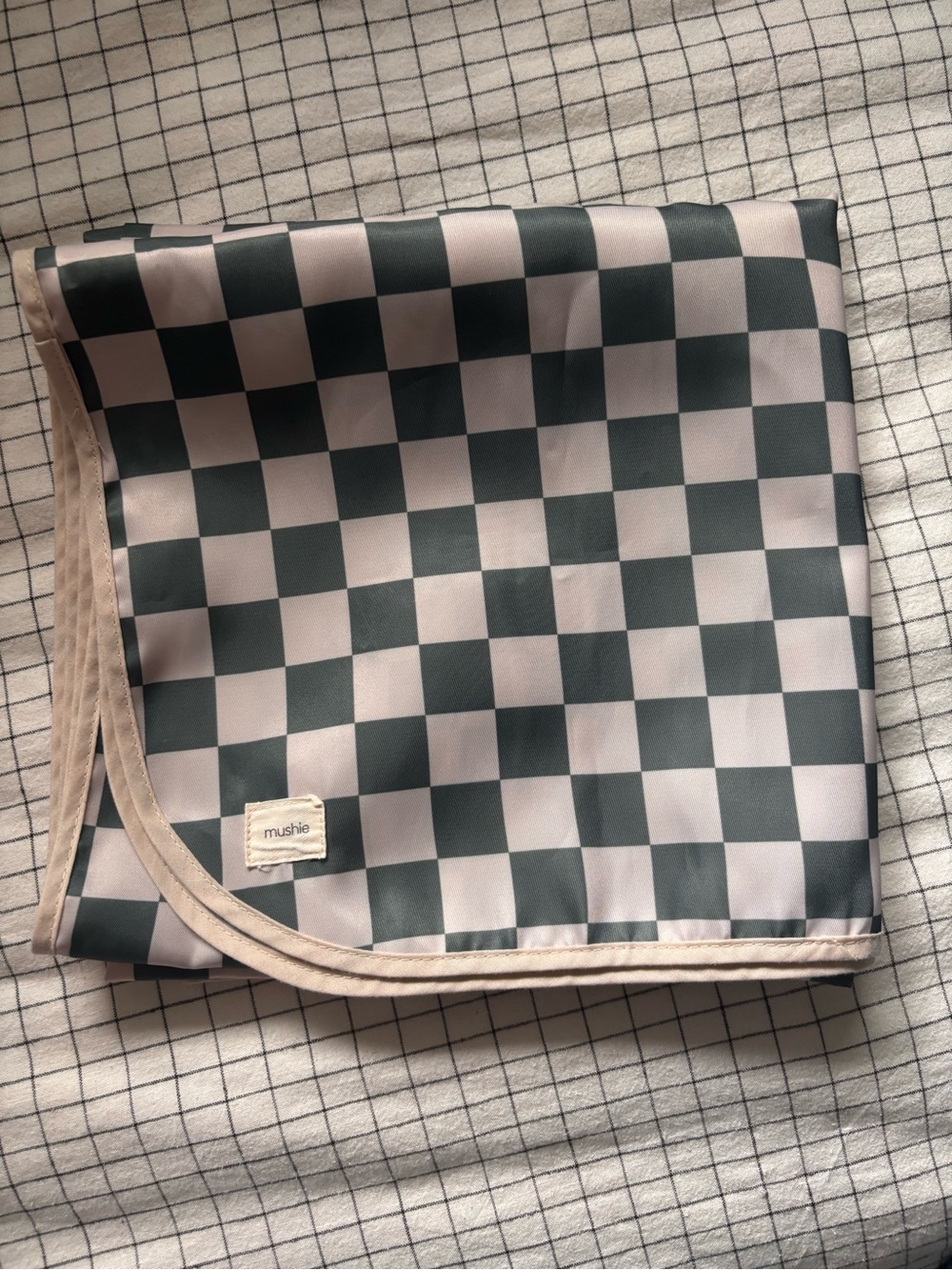 Mushie Splat Mat